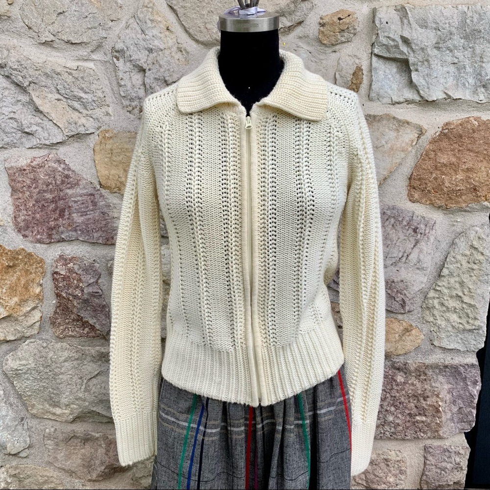 G H Bass zipper down sweater size small